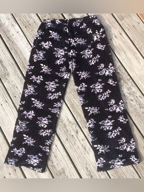 Live Love Lounge Fleece Black floral pajama pants small